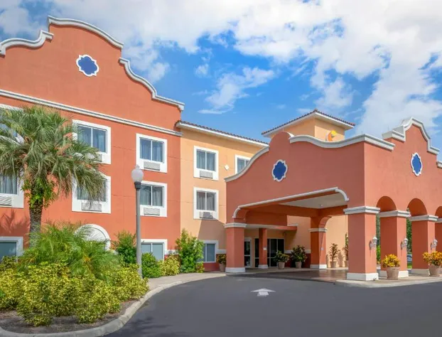 Comfort Suites Lady Lake - The Villages hotel detail image 4