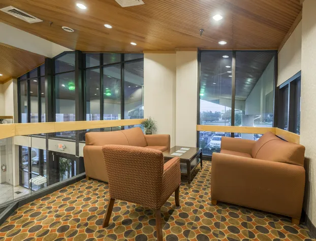 Red Roof Inn & Suites Cincinnati North - Mason hotel detail image 1