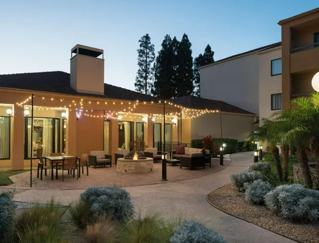 Sonesta Select Los Angeles LAX El Segundo hotel detail image 1