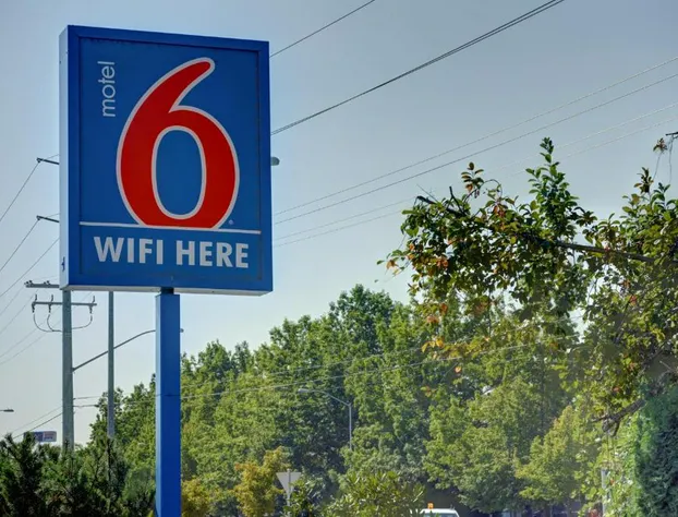 Motel 6 Springfield, OR - Eugene North hotel detail image 3