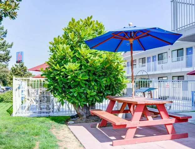 Motel 6 Springfield, OR - Eugene North hotel detail image 4