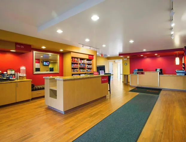 TownePlace Suites Kansas City Overland Park hotel detail image 1