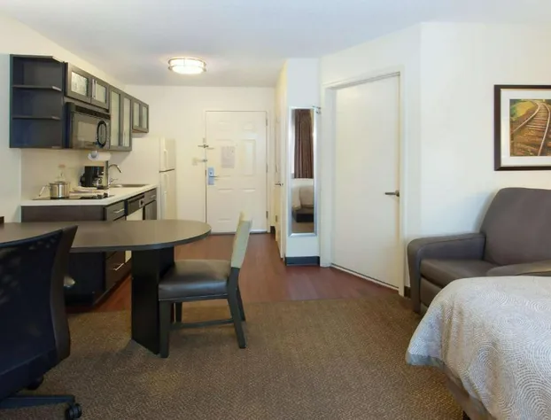 Candlewood Suites Wichita Airport by IHG hotel detail image 2