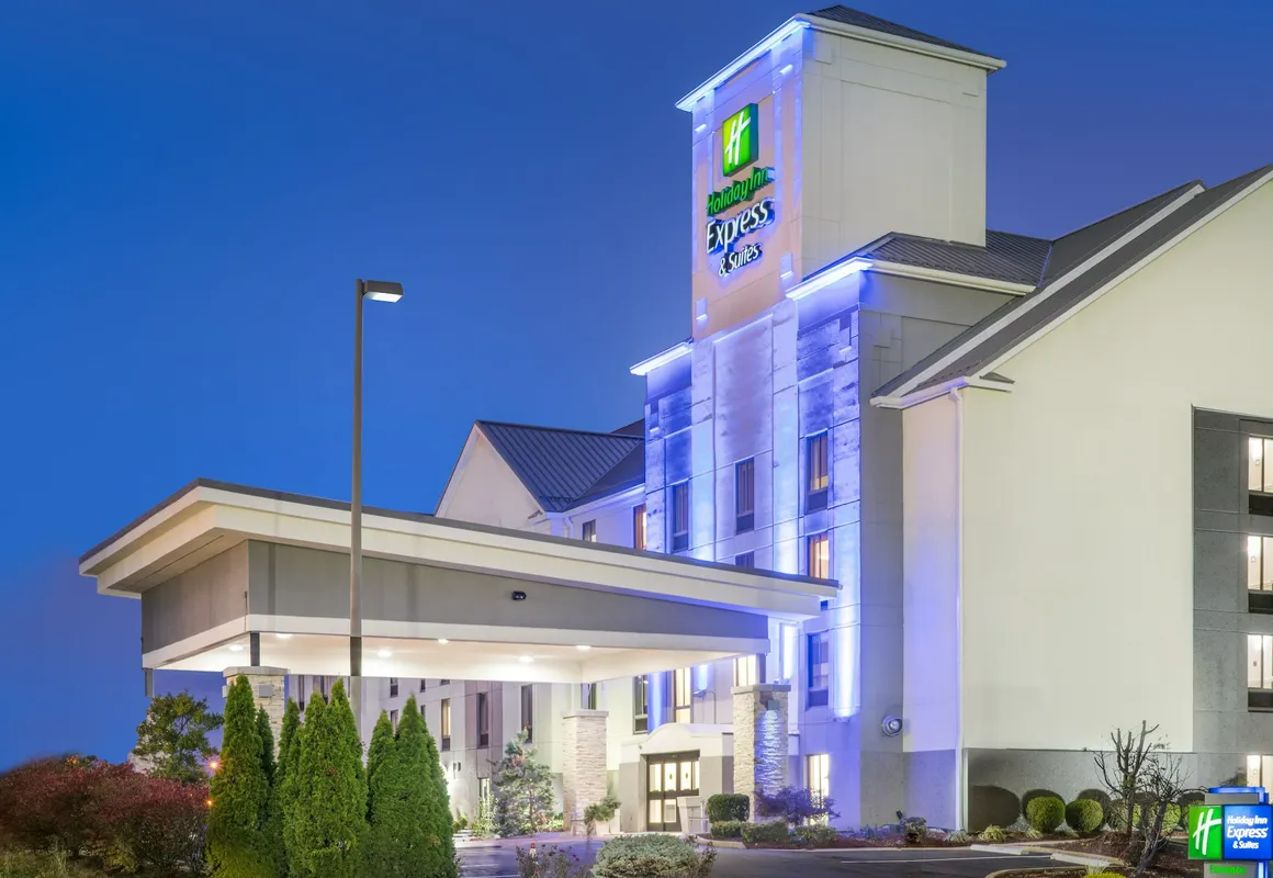 Holiday Inn Express Hotel & Suites Louisville East by IHG hotel hero