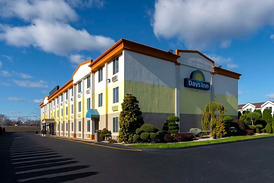 Days Inn by Wyndham Hartford/Closest Downtown hotel hero
