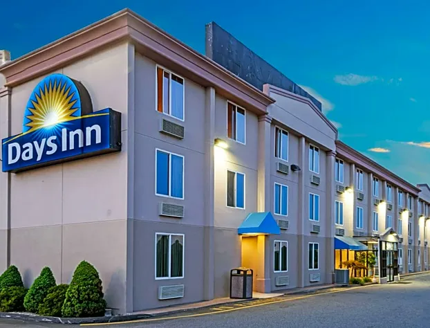 Days Inn by Wyndham Hartford/Closest Downtown hotel detail image 1