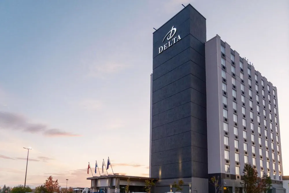 Delta Hotels by Marriott Saguenay Conference Centre hotel hero