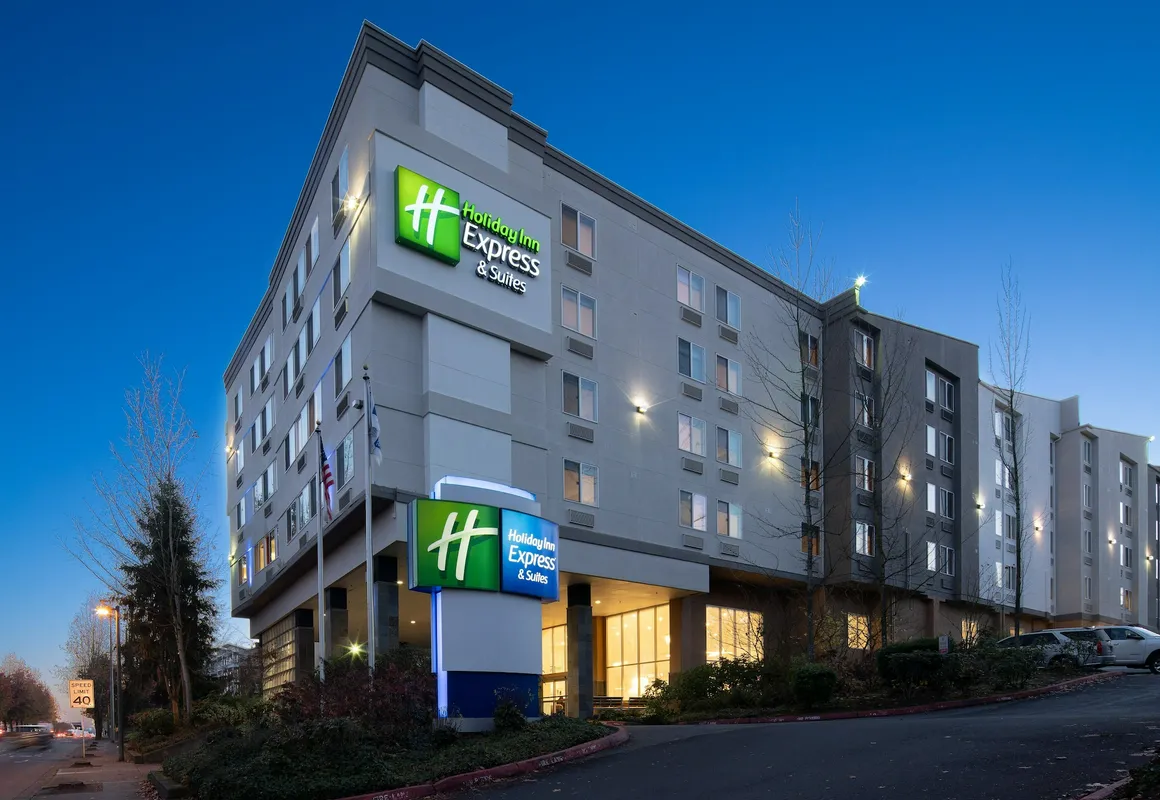 Holiday Inn Express Hotel & Suites SeaTac by IHG hotel hero