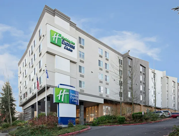 Holiday Inn Express Hotel & Suites SeaTac by IHG hotel detail image 1