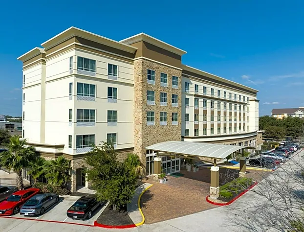 DoubleTree by Hilton Houston Westchase hotel detail image 3