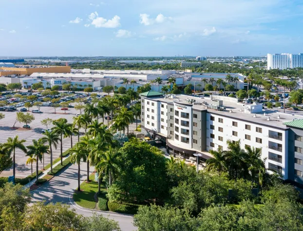 Courtyard by Marriott Miami at Dolphin Mall hotel detail image 2