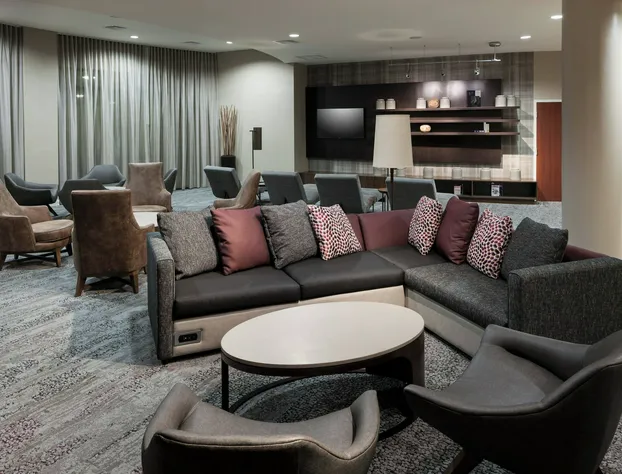 Courtyard by Marriott Miami at Dolphin Mall hotel detail image 4