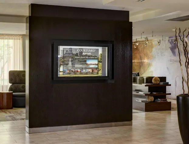 Courtyard by Marriott Indianapolis Airport hotel detail image 2