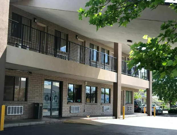 Days Inn & Suites by Wyndham Albuquerque West hotel detail image 4