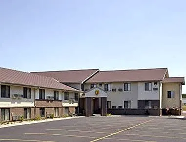 Super 8 by Wyndham Airport I90 hotel detail image 1