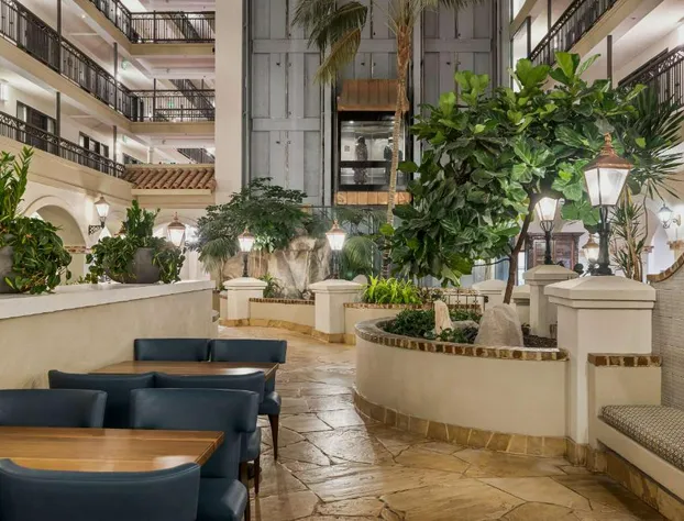 Embassy Suites by Hilton Los Angeles LAX South/El Segundo hotel detail image 4