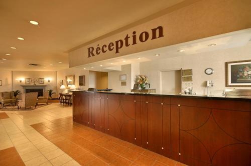 Travelodge Hotel by Wyndham Montreal Airport hotel detail image 2