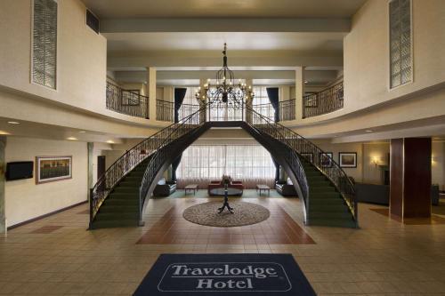 Travelodge Hotel by Wyndham Montreal Airport hotel detail image 4