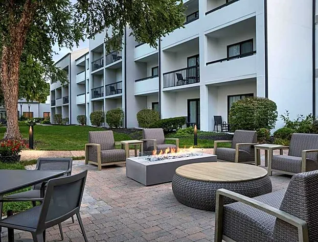 Courtyard by Marriott Kansas City Overland Park/Metcalf hotel detail image 2