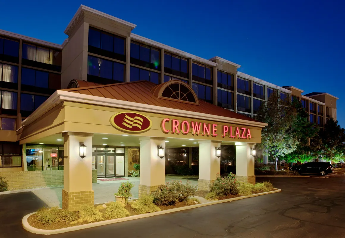 Crowne Plaza Cleveland Airport by IHG hotel hero