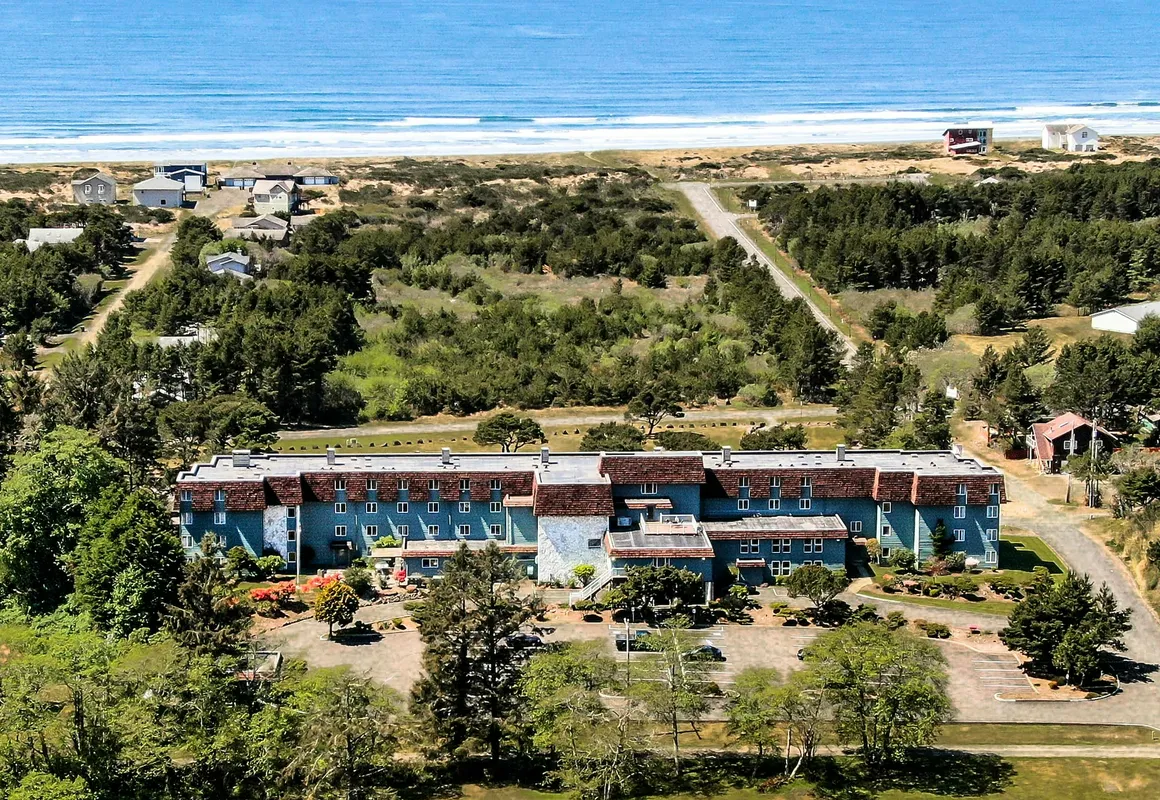 Chateau Westport Resort hotel hero