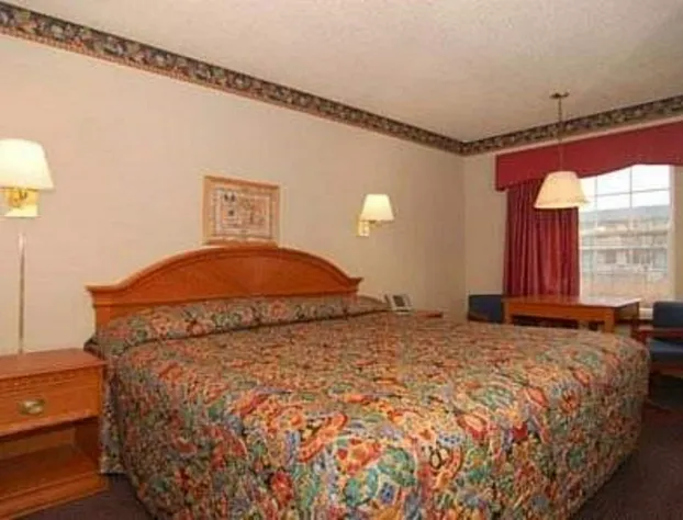 Rodeway Inn East hotel detail image 4