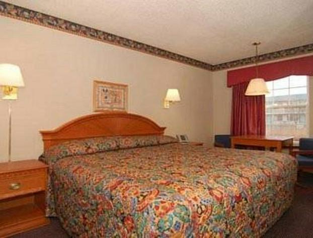 Rodeway Inn East Albuquerque hotel detail image 4