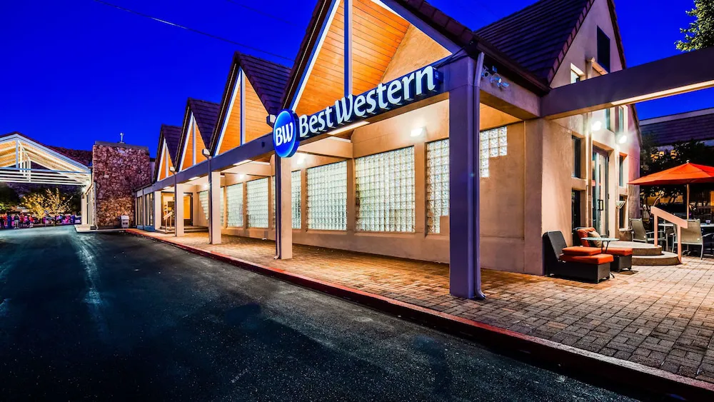 Best Western Town And Country Inn hotel hero