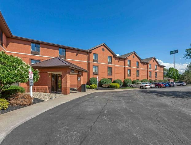 Extended Stay America Suites Cleveland Middleburg Heights hotel detail image 1