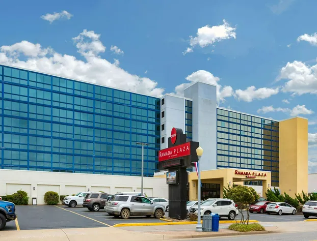 Ramada Plaza by Wyndham Virginia Beach Oceanfront hotel detail image 2
