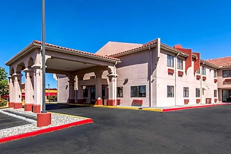 Quality Inn & Suites Albuquerque North near Balloon Fiesta Park hotel detail image 1