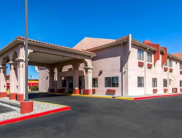 Quality Inn & Suites Albuquerque North near Balloon Fiesta Park hotel detail image 3