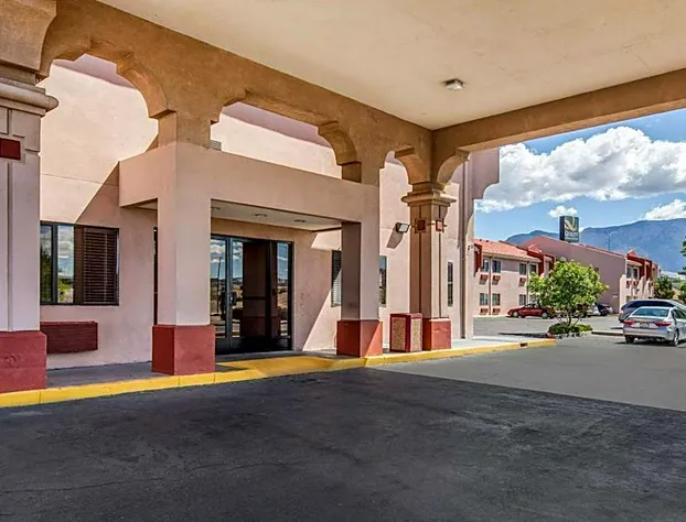Quality Inn & Suites Albuquerque North near Balloon Fiesta Park hotel detail image 4
