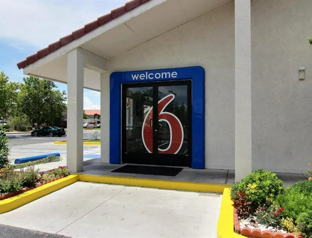 Motel 6-Albuquerque NM - Coors Road hotel detail image 2