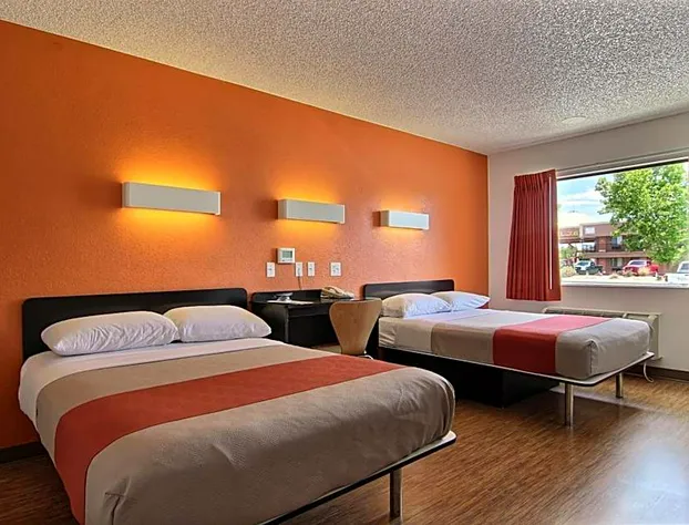 Economy Inn hotel detail image 4