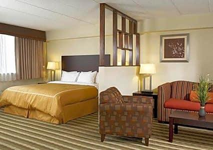 Quality Inn & Suites New York Avenue hotel detail image 4
