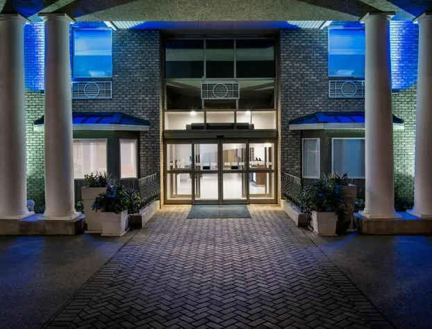 Holiday Inn Express & Suites Saskatoon Centre by IHG hotel detail image 1