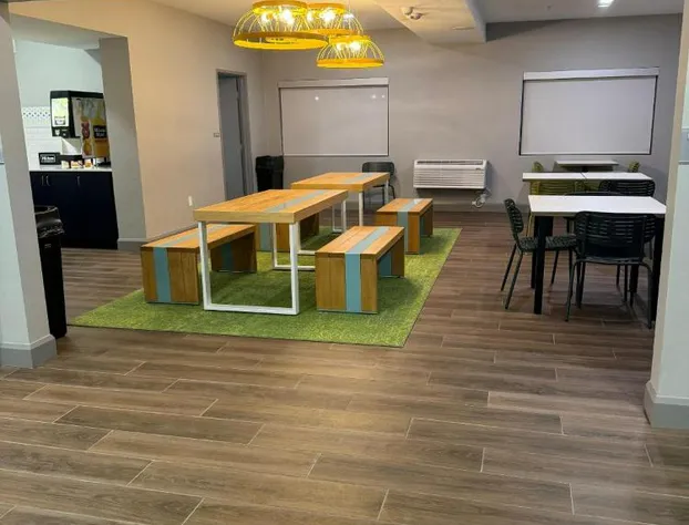 Spark By Hilton Tucson Airport hotel detail image 4