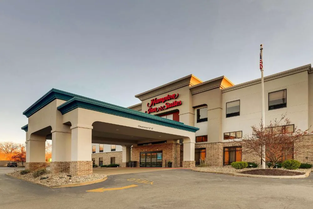 Hampton Inn & Suites St. Louis-Edwardsville hotel hero