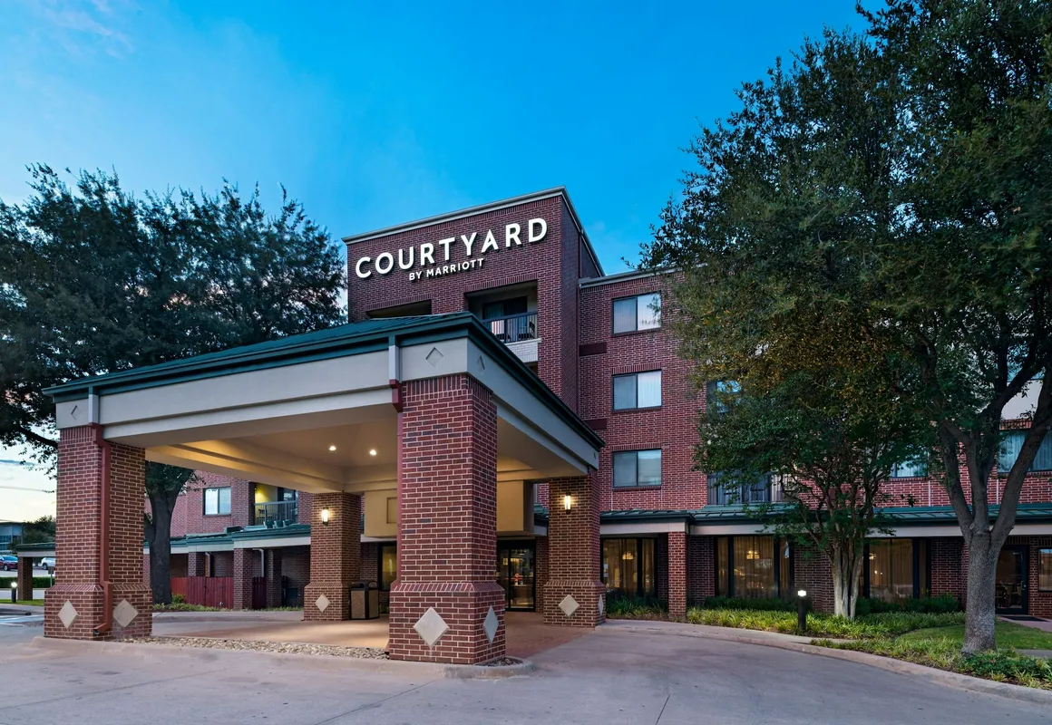 Courtyard by Marriott Dallas DFW Airport South/Irving hotel hero