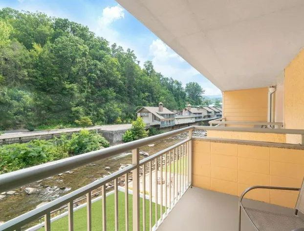 Gatlinburg River Inn hotel detail image 2