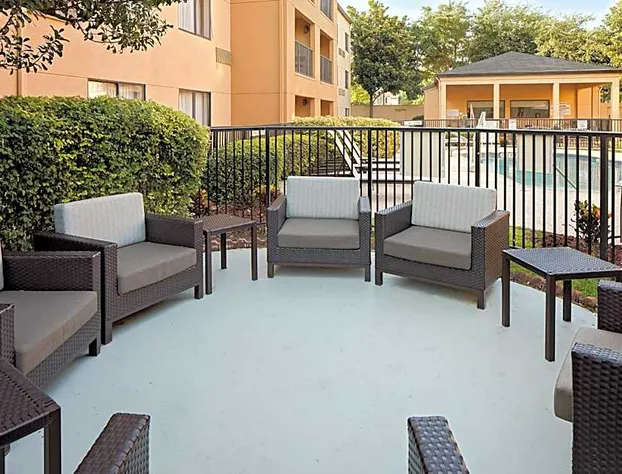 Courtyard by Marriott Houston Westchase hotel detail image 1
