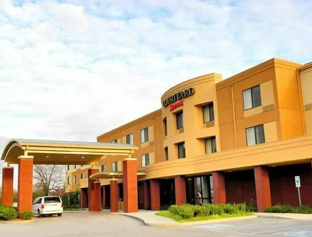 Courtyard Knoxville Airport Alcoa hotel detail image 1