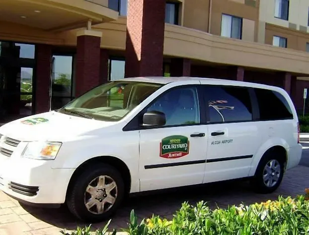 Courtyard Knoxville Airport Alcoa hotel detail image 2