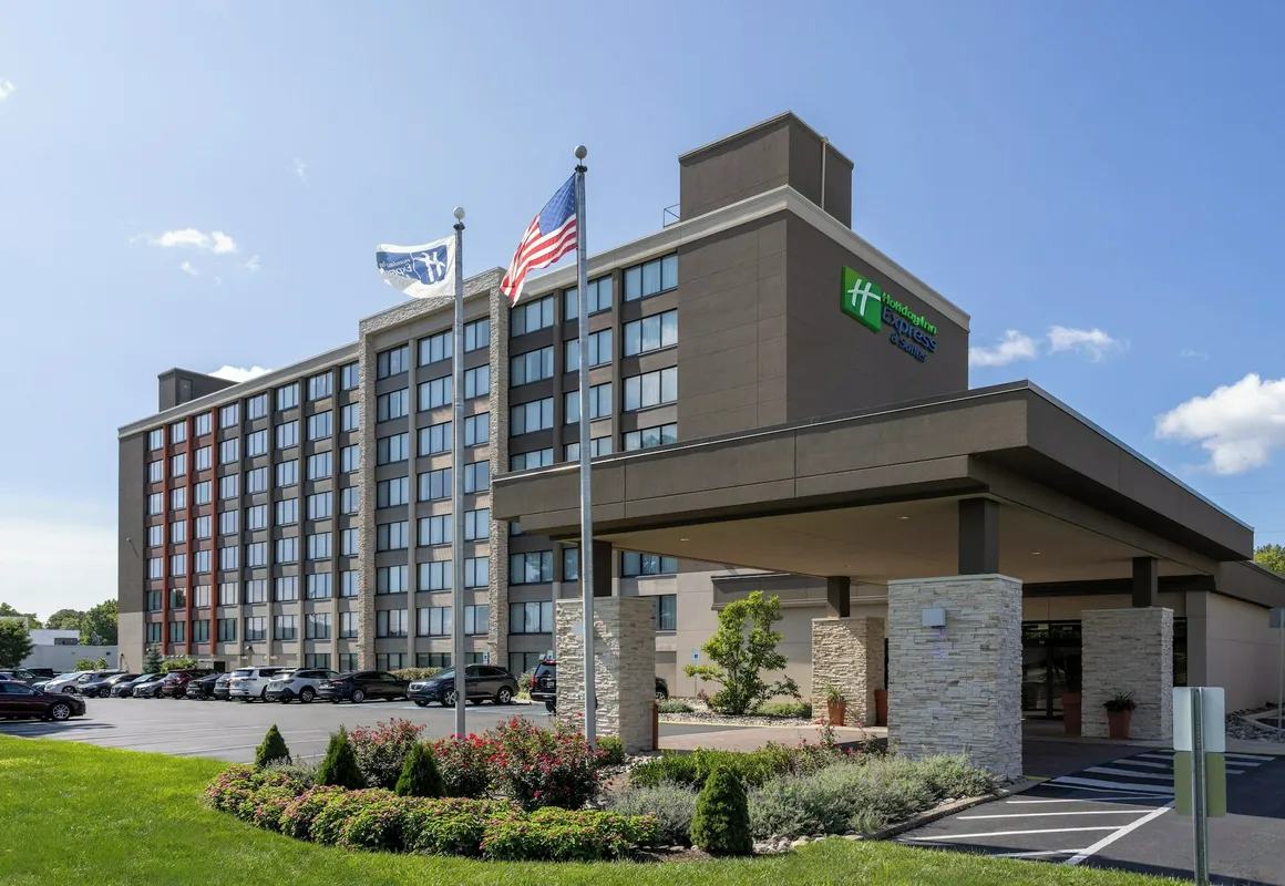 Holiday Inn Express & Suites Ft. Washington - Philadelphia by IHG hotel hero