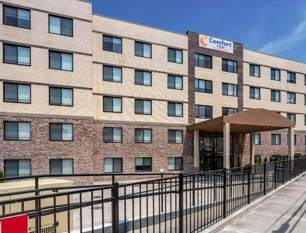 Comfort Inn JFK Airport hotel detail image 1