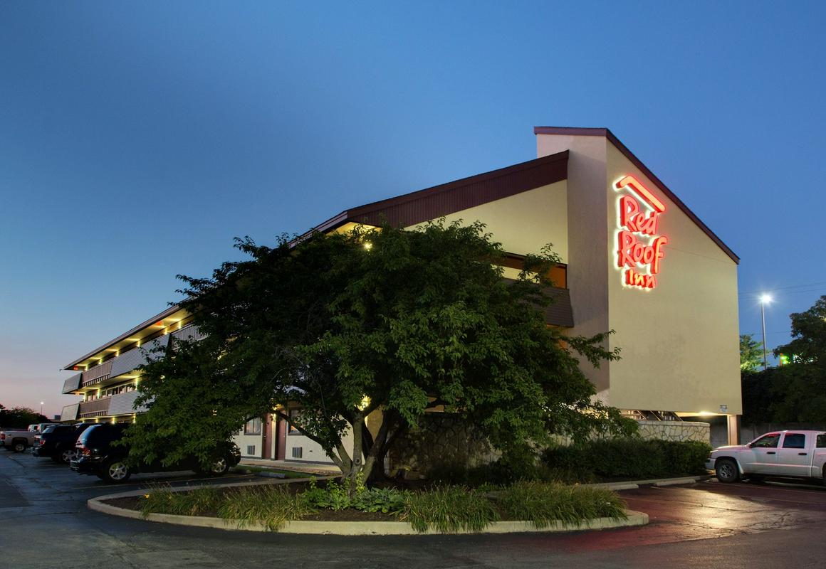 Red Roof Inn St Louis - Westport/ Maryland Heights hotel hero