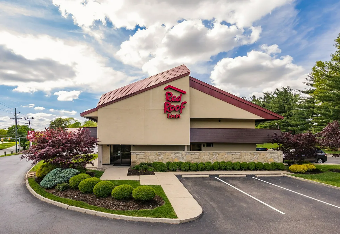Red Roof Inn Cincinnati Northeast - Blue Ash hotel hero