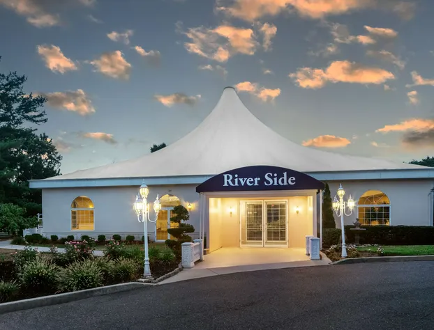 DoubleTree by Hilton Cherry Hill Philadelphia hotel detail image 1