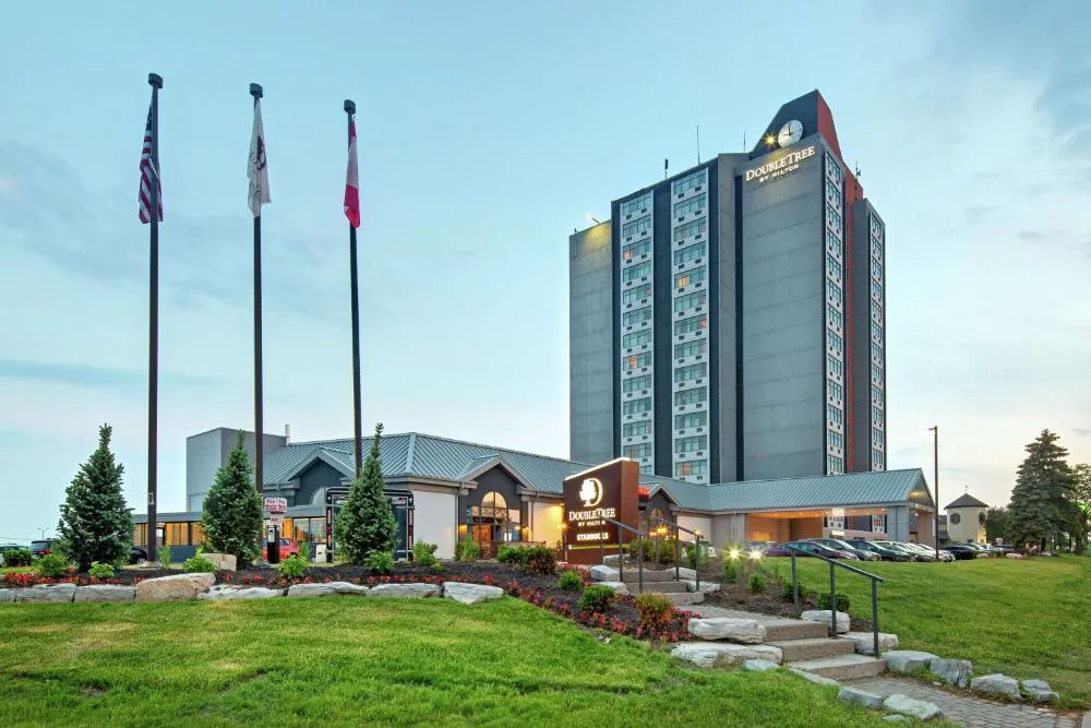DoubleTree by Hilton Toronto Airport hotel hero